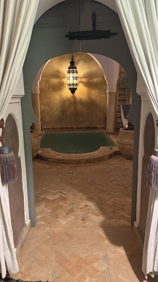 Des Fragrances Dar El Bacha Сasa de vacaciones *