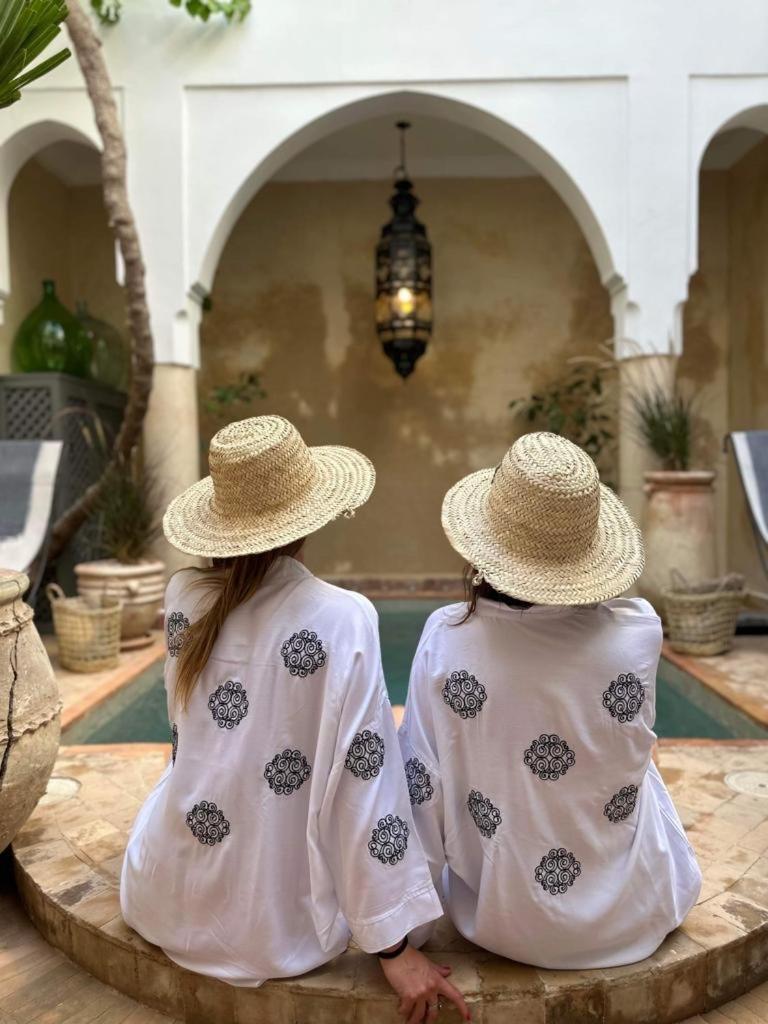 Des Fragrances Dar El Bacha Сasa de vacaciones *